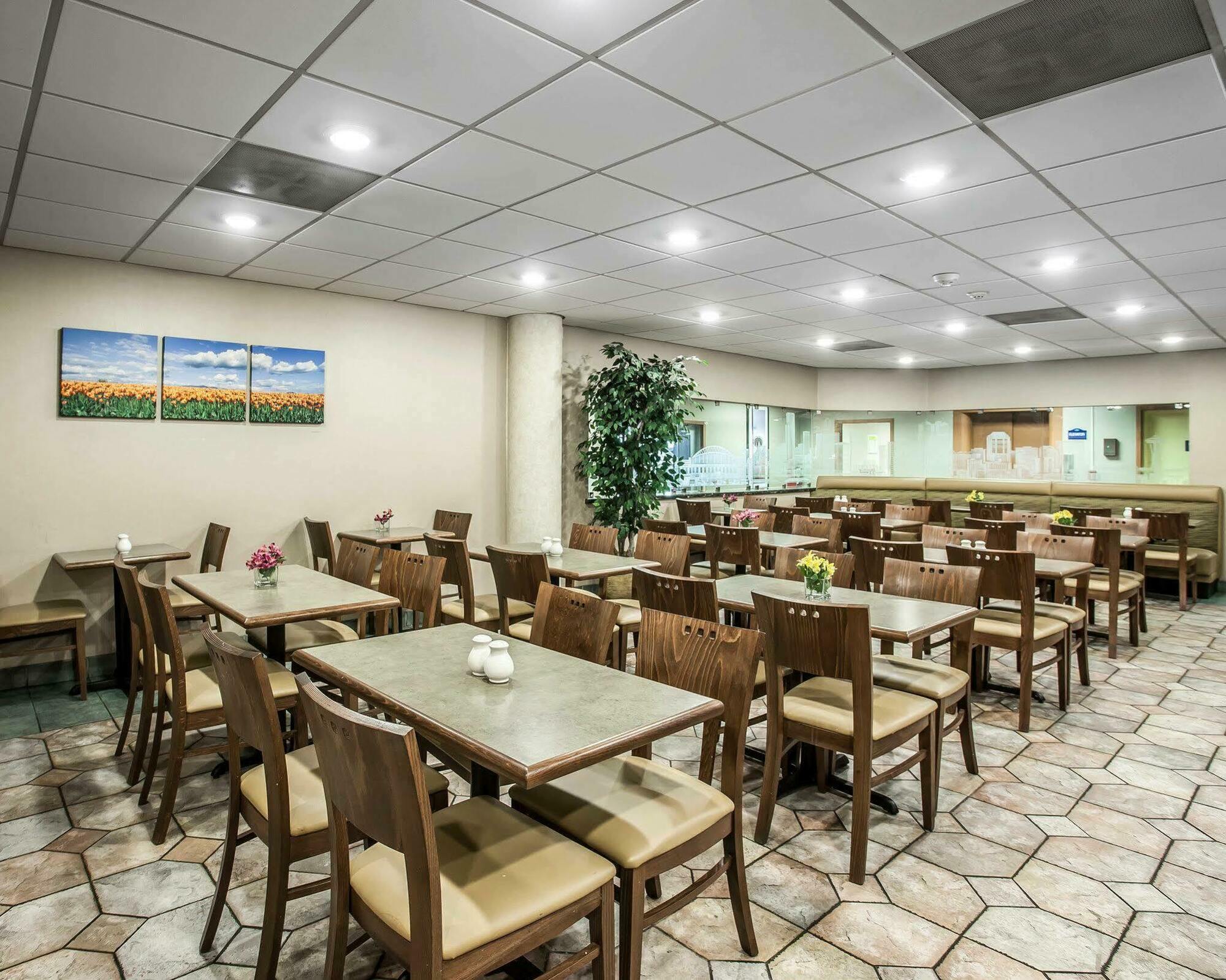 Quality Inn & Suites Seattle Center מראה חיצוני תמונה
